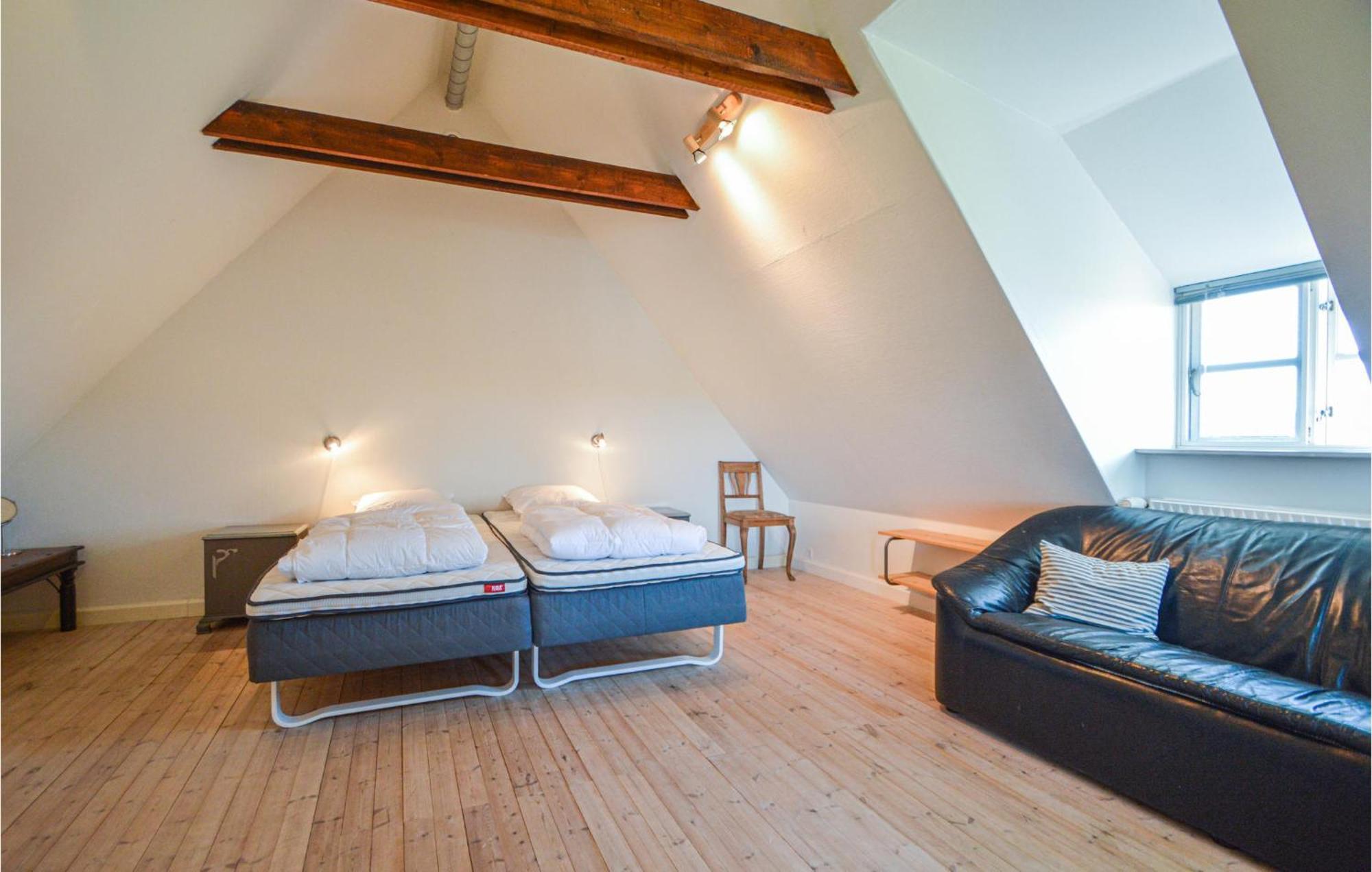 Awesome Home In Bredebro With Kitchen Ballum Zewnętrze zdjęcie